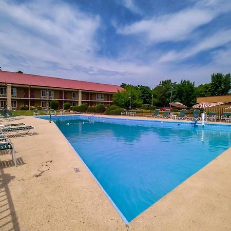 Red Roof Inn Hot Springs Bagian luar foto
